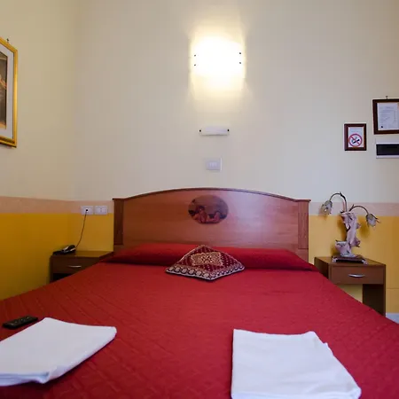 Cherubini فندق 2*