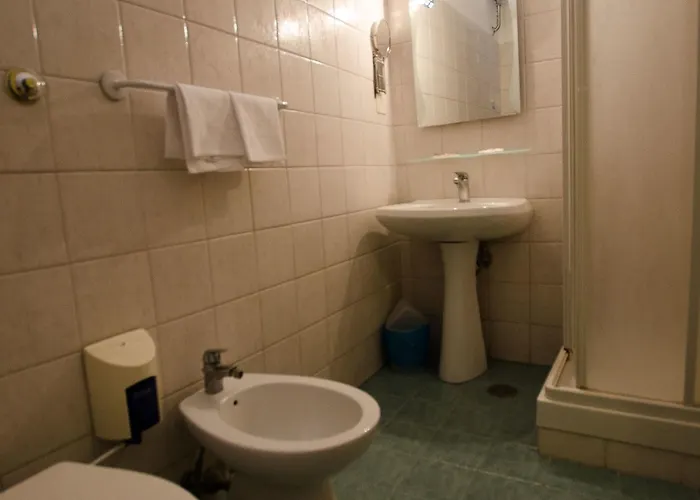 凯鲁比尼酒店 2*