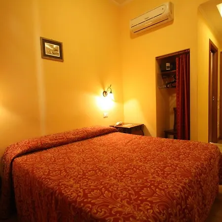 Hotel Cherubini
