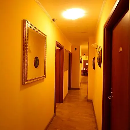 Cherubini Hotel 2*