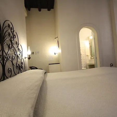 Отель Cherubini