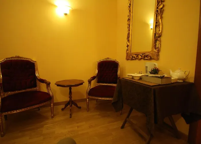 凯鲁比尼酒店 2*